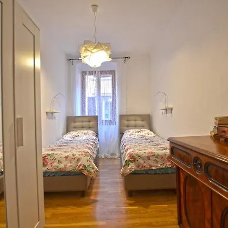 Leko Old Town דירה רוביני