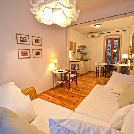 Apartment Leko Old Town